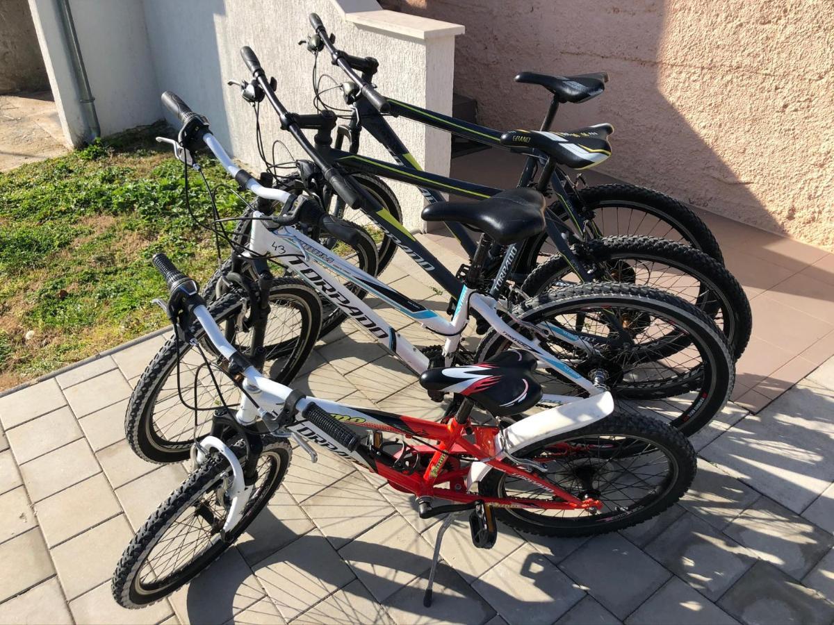 Apartment Madis & Free Bikes Pula Ngoại thất bức ảnh
